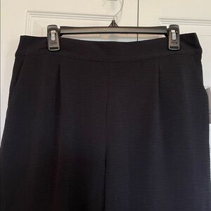 NWT Croft & Barrow sz L Mineral Black Wide/Barrel Leg lightweight capri pants